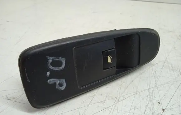 Citroen C4 I Picasso Electric window control switch 96639377ZD
