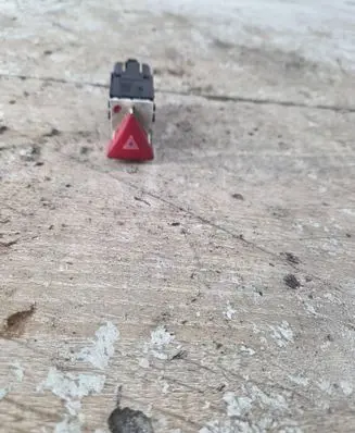 Hazard light switch