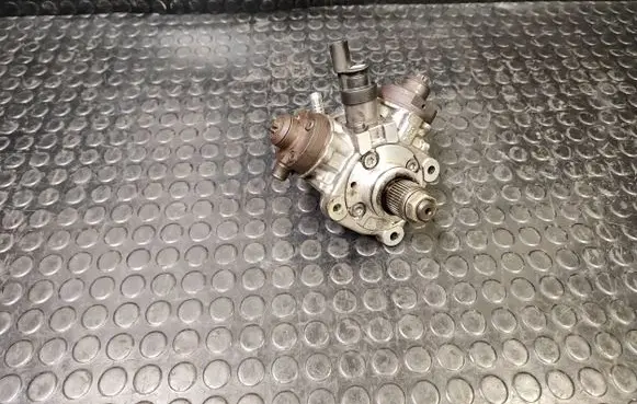 Fuel injection high pressure pump