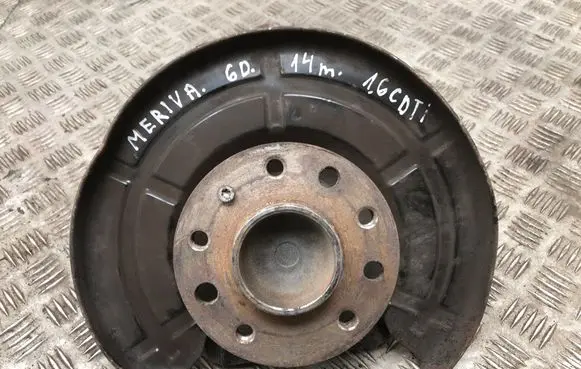 Opel Meriva B Rear wheel hub