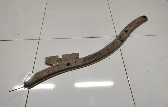 Engine mounting bracket