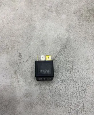 Audi A4 S4 B6 8E 8H Other relay 443951253J