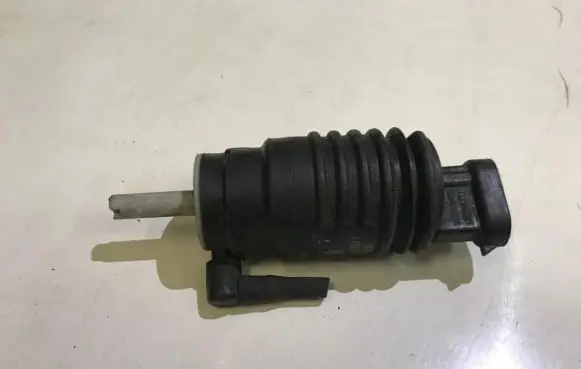 Renault Master II Windscreen/windshield washer pump 7700802336 90068