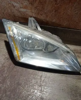 Ford Focus Headlight/headlamp