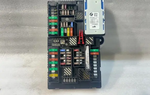 BMW 3 G20 G21 BSM Control unit 61358795477 55892110 1916200838