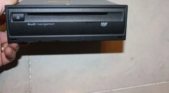 Audi A6 S6 C6 4F Navigation unit CD/DVD player 4E0919887L 4E0910887T BE6364