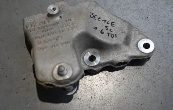 Volkswagen Beetle A5 Gearbox mounting bracket 1K0199117BM