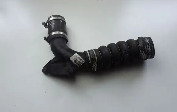 Intercooler hose/pipe