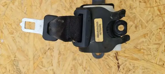 Nissan Almera Tino Middle seatbelt (rear) 88854BU205
