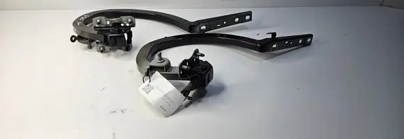BMW 5 G30 G31 Tailgate/trunk/boot hinge 7366398 7365398