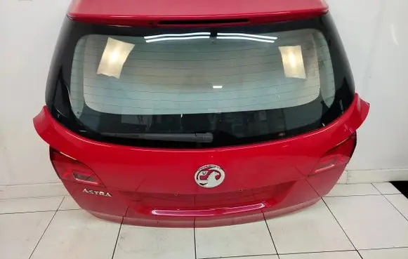 Opel Astra J Tailgate/trunk/boot lid