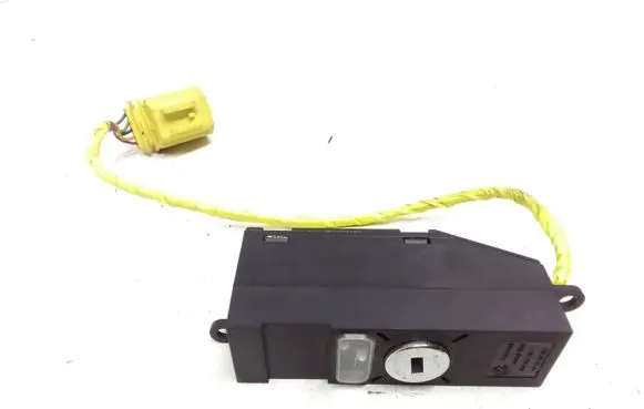 Passenger airbag on/off switch