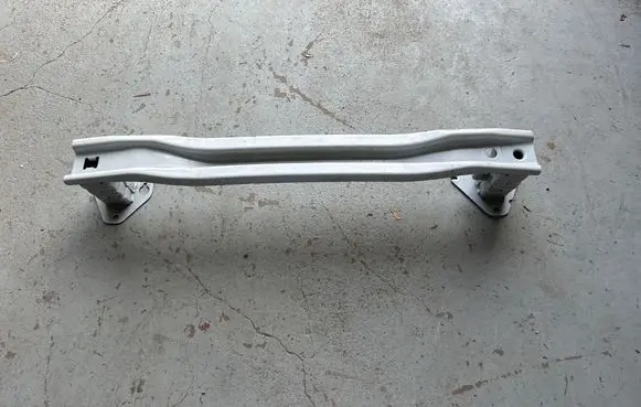Opel Mokka B Rear bumper cross member 
