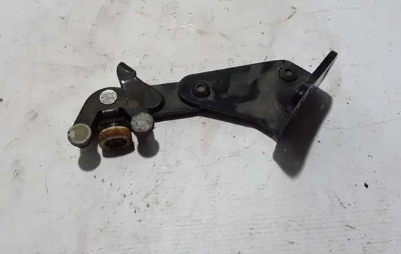 Volkswagen Caddy Sliding door lower roller guide/hinge 2K0843397
