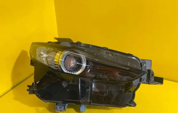 Mazda CX-30 Headlight/headlamp