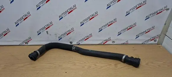 Engine coolant pipe/hose