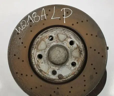 Mercedes-Benz CLS C218 AMG Front wheel hub 2183301705
