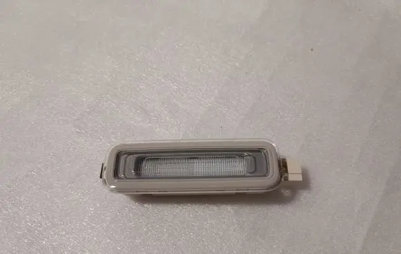 Audi Q8 Front seat light 4M0947105