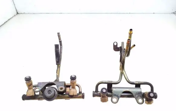 Subaru Outback Fuel injectors set 009042225