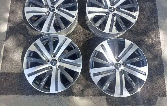 Mitsubishi ASX R18 alloy rim