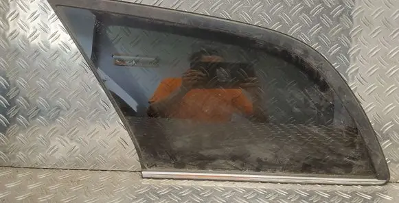 Rear side window