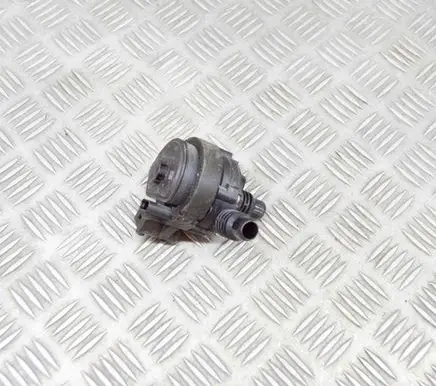 BMW X3M F97 Electric auxiliary coolant/water pump 8679885