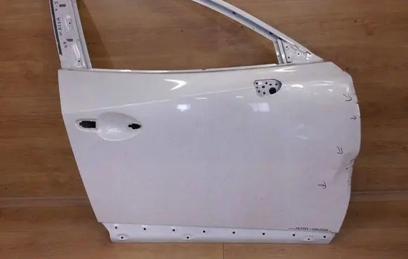 Mazda CX-3 Front door D10E58010