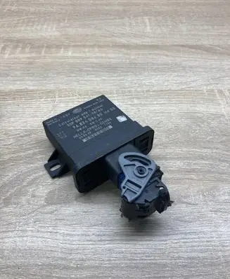 Citroen C4 I Picasso Light module LCM 9682408680 5DF009041