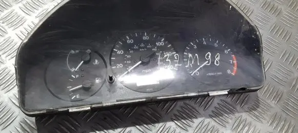 Mazda 626 Speedometer (instrument cluster)