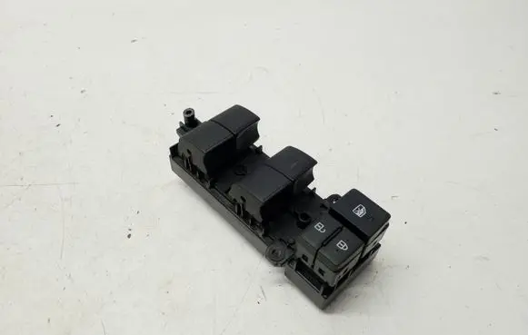 Toyota Prius (XW50) Electric window control switch 8404048210 4550B17 581078