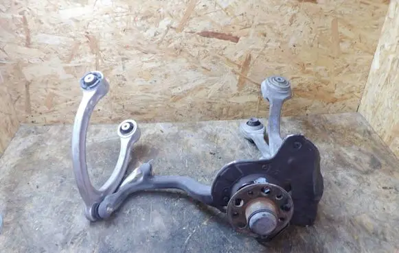 Mercedes-Benz S W221 Front wheel hub spindle knuckle