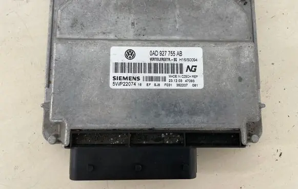 Volkswagen Touareg I Transfer box differential control unit 0AD927755AB 5WP22074