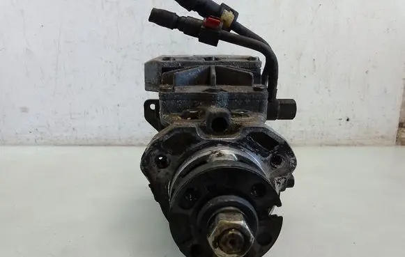 Ford Focus Fuel injection high pressure pump 0470004002