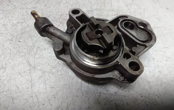 Peugeot 607 Vacuum pump 72266601H 02T19700830