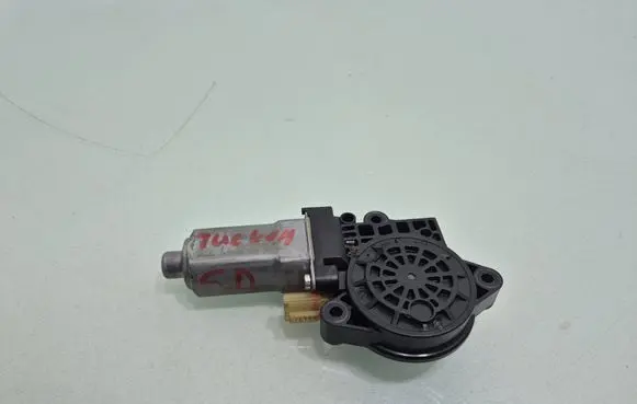 Hyundai Tucson JM Rear door window regulator motor 