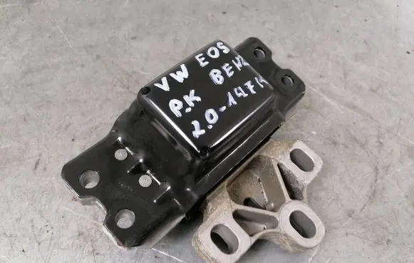 Volkswagen Eos Engine mount bracket 1K0199555S