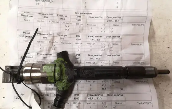 Opel Signum Fuel injector 897239161 8972391617