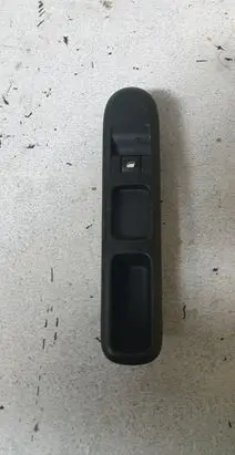 Peugeot 3008 I Electric window control switch 9685099877