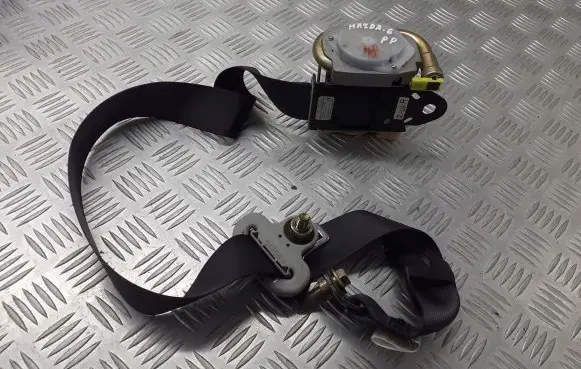 Mazda 6 Front seatbelt 0431093