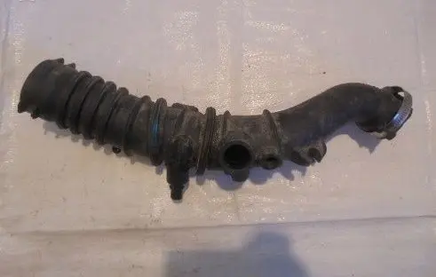 Renault Clio III Intercooler hose/pipe 8200519077
