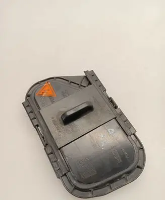 Audi Q7 4L Headlight/headlamp dust cover NOCODE