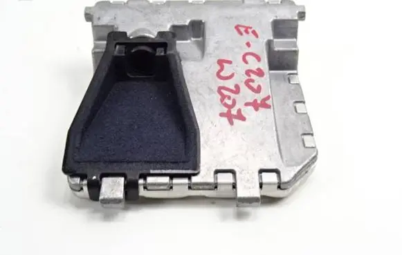 Windshield/windscreen camera