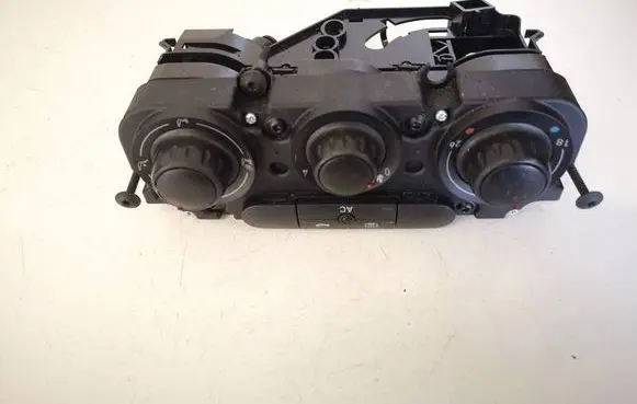 Seat Leon (1P) Climate control unit 