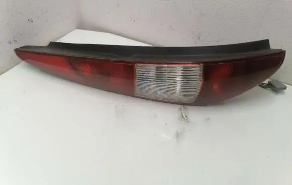 Ford Mondeo Mk III Rear/tail lights 1S7113405C 0374D