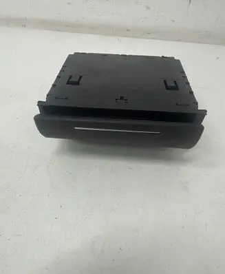 Audi A3 S3 8L Car ashtray 8L0857951C 311270200