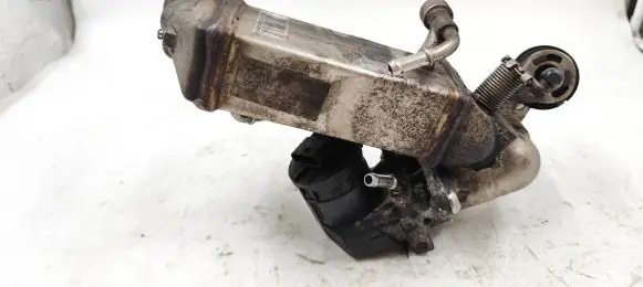 BMW 1 E82 E88 EGR valve 781087102