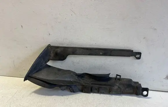 Audi TT TTS RS Mk3 8S Fender end trim 8S0821169B