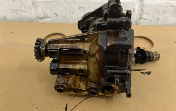 Mercedes-Benz CLA C118 X118 Oil pump 2821800600