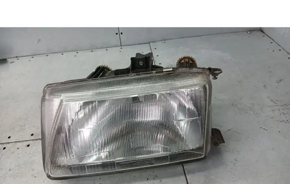 Seat Cordoba (6K) Front reflector REFLEKTORLEWY