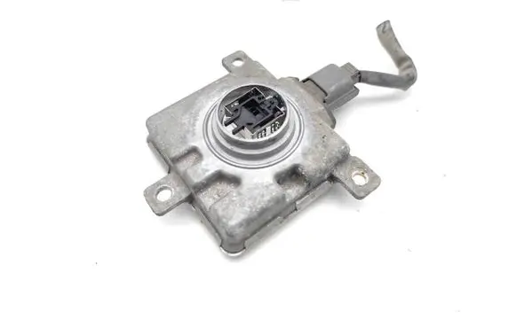 Mitsubishi Pajero Headlight ballast module Xenon 